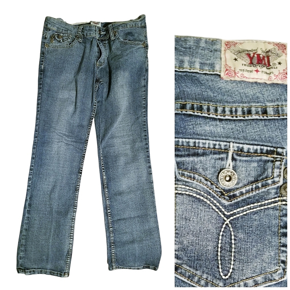 Juniors straight leg jeans